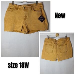 Brand new plus size denim shorts- Size 18W
